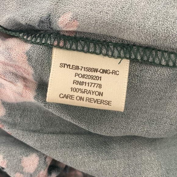 Lovestitch Flutter Sleeve Garden Floral Midi Dress - Picture 10 of 15